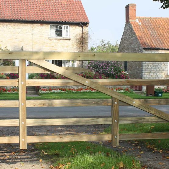 5-bar Entrance Gates - Duncombe Sawmill