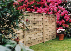 interwoven fence panel