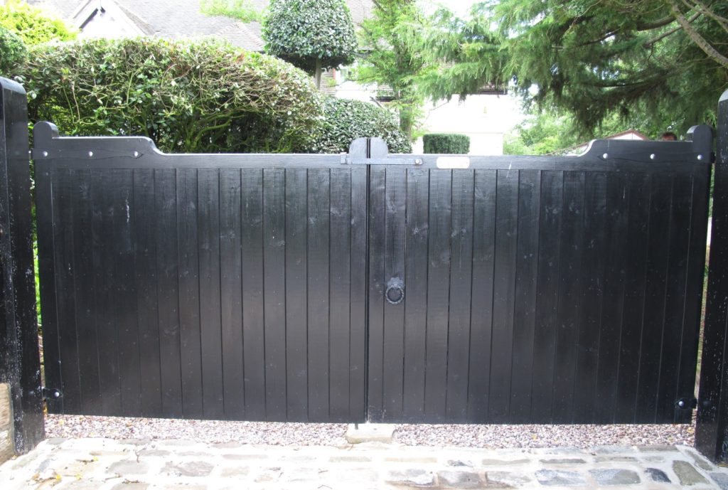 Wooden gunstock gates